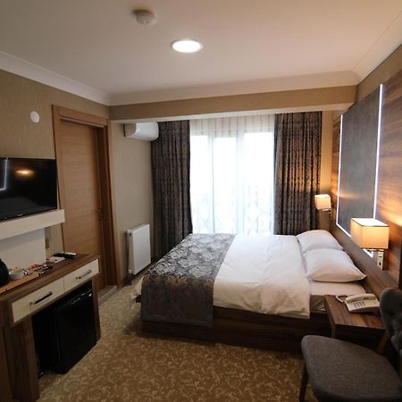 Marbes Hotel Kirklareli Bagian luar foto